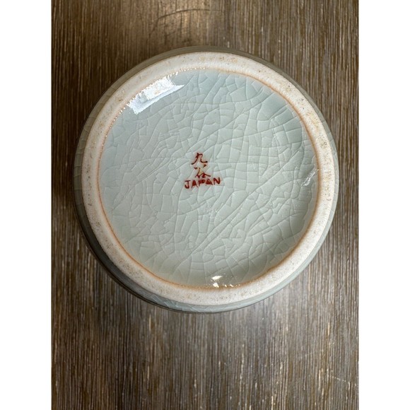 Celadon 5.5” Kutani Vase with Chrysanthemums - Picture 4 of 7